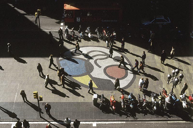 Rambles Barcelona Mosaic del Pla de l'Os de Miró