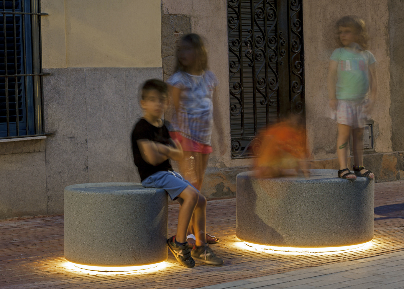 Illuminated Soc backless benches by SCOB Arquitectes at El Masnou, Barcelona